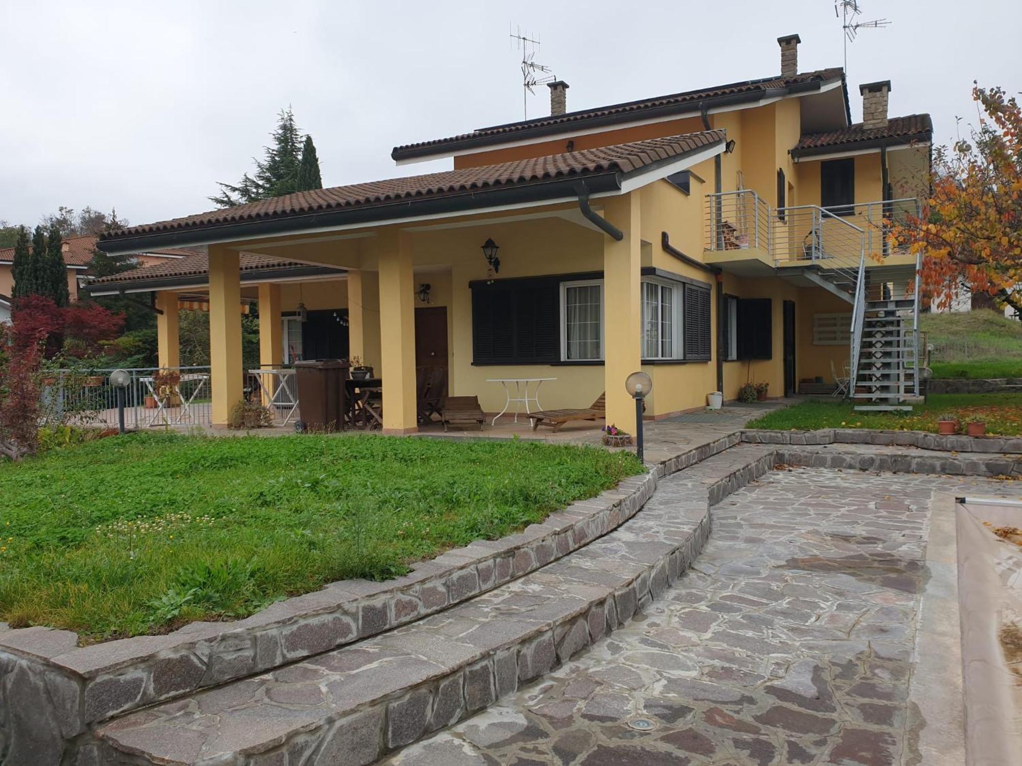 Casa Vacanze Alice E Arianna Cairo Montenotte Kültér fotó